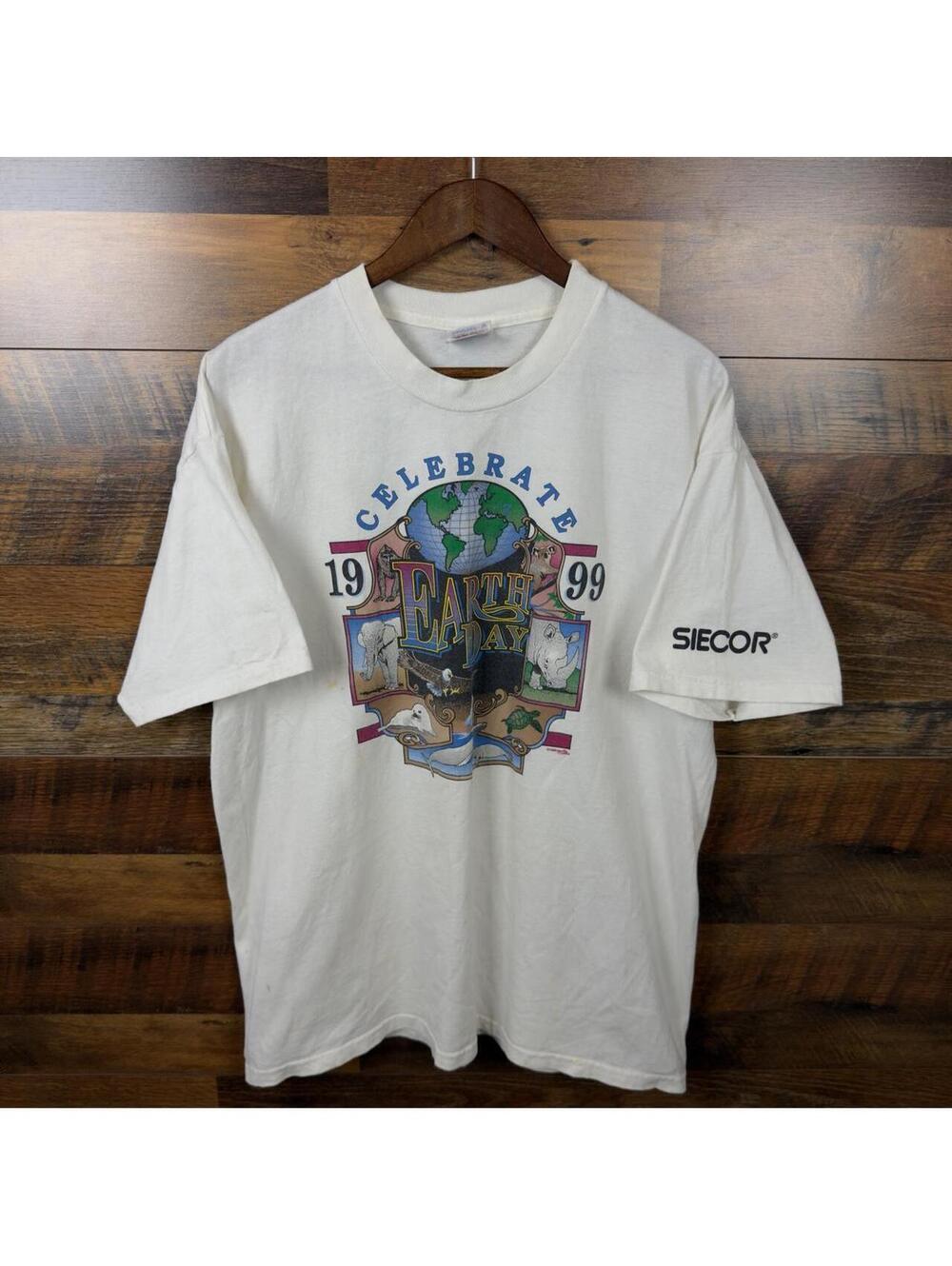 Vintage 1999 Celebrate Earth Day Wildlife Graphic T Shirt Hanes XL SIECOP